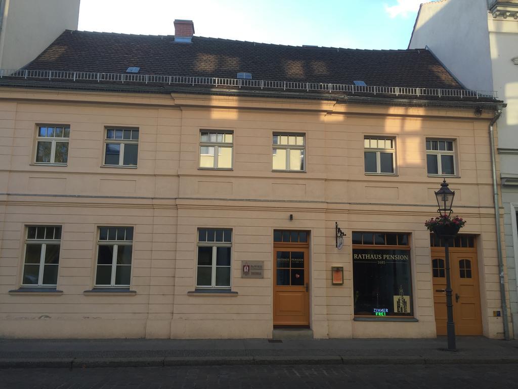 Rathaus-Pension 1685 Brandenburg an der Havel Exterior foto