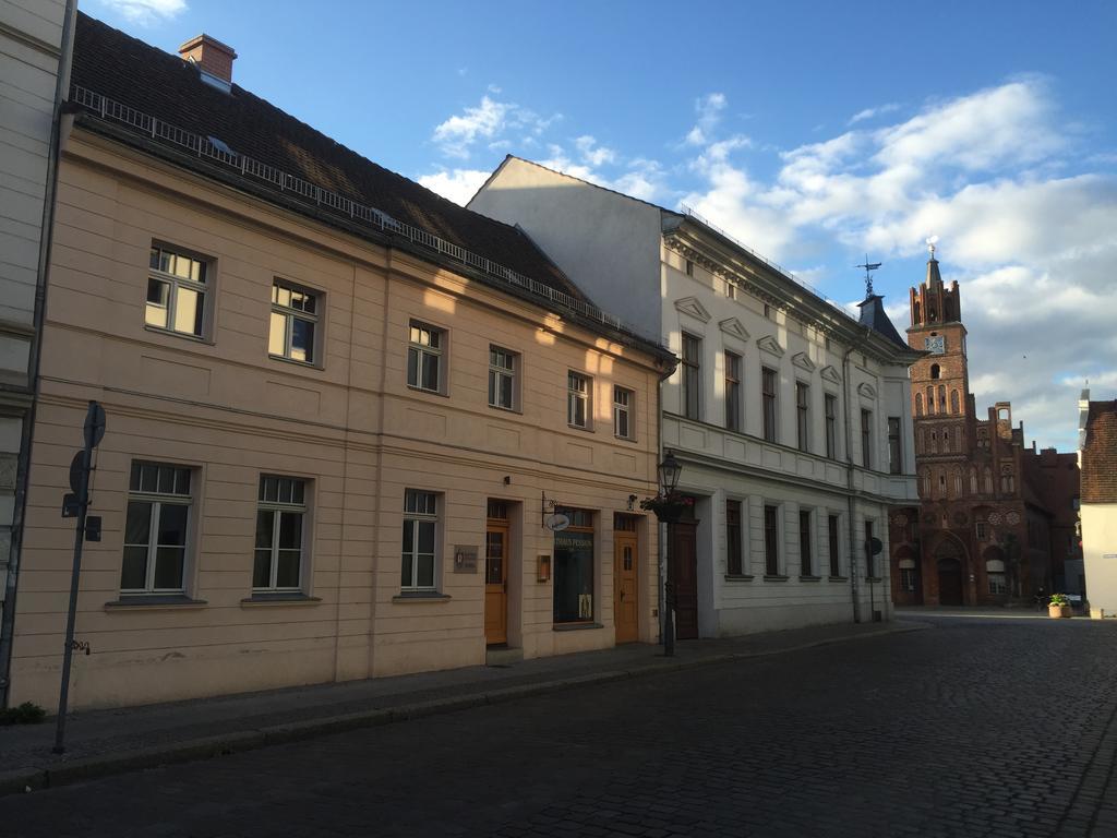 Rathaus-Pension 1685 Brandenburg an der Havel Exterior foto